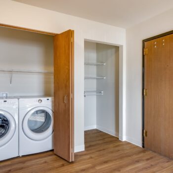 in-unit laundry, scenic view apartments, apartments in slinger