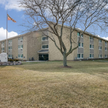 affordable housing in slinger, scenic view apartments, scenic view affordable apartments