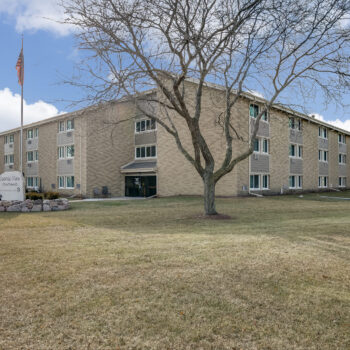 apartments in slinger wi, affordable housing in slinger, scenic view apartments